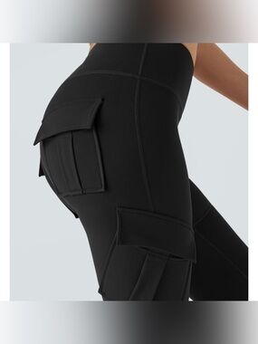 HALARA Black Cargo Pocket Leggings